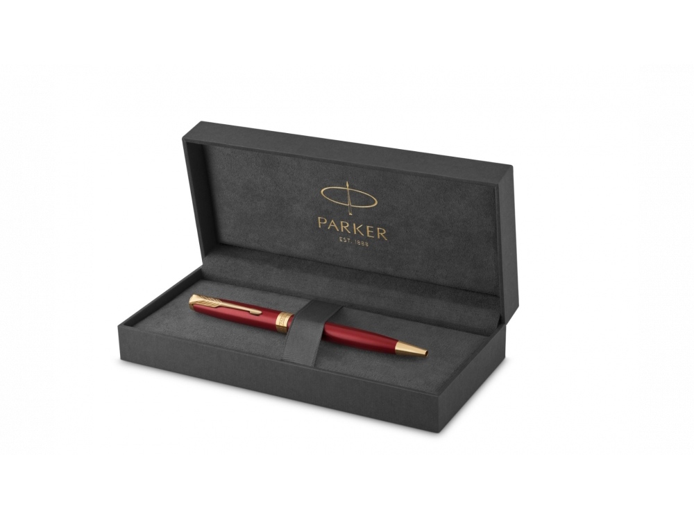 Шариковая ручка Parker Sonnet , Lacquer Intense Red GT, стержень: M, цвет чернил: black , в подарочной упаковке